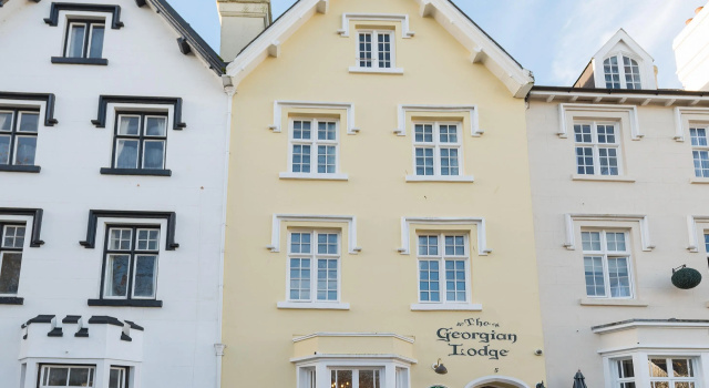 Georgian Lodge, Забронировать Отель Эксетер Девон, рядом с Exeter St Davids Train Station