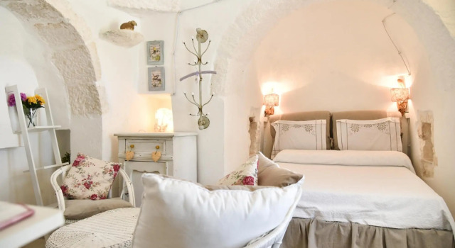 Trullo Albamarina with sea view Pool, Buchen Sie Hotel Ostuni Itria-Tal