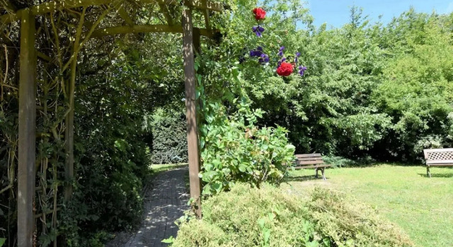 Апартаменты Classic Beautiful Apartment in Rerik With Garden Near Sea