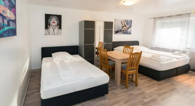 Трёхместный номер Standard Hotel Hanseat Hamburg