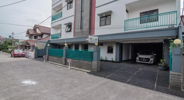 Suite RedDoorz Plus at Buah Batu