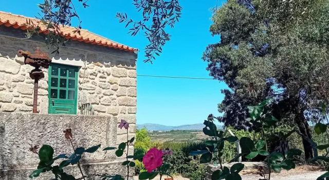 Коттедж Rustic Terrace2 Bedrooms Farm House