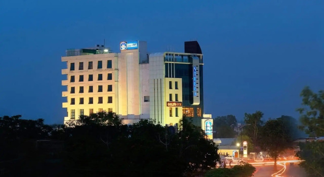 Clarion Inn Stella, Rezervovat Hotel Hotely v Punjab s parkováním, Parkování