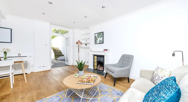 Stunning 2BR West London Apartment