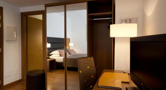Трёхместный номер Comfort Hotel Plaza