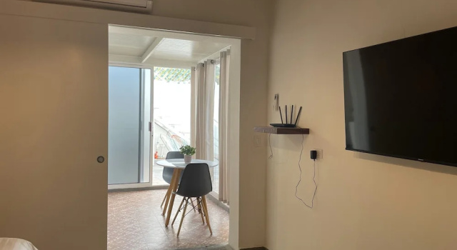 Студия Pelicanos Apartments