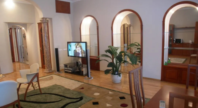 Апартаменты KievRent Apartments