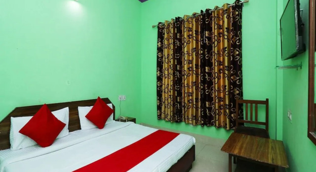 Oyo 44250 New Hotel Shivlok, Забронировать Отель Отели Чамоли 3 звезды, 3*