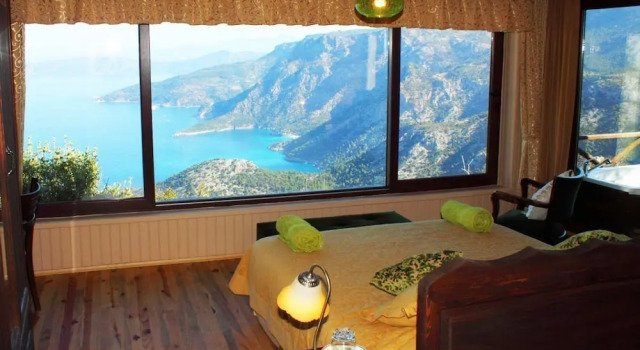 Люкс с видом на воду Отель Yediburunlar Lighthouse Boutique & Restaurant