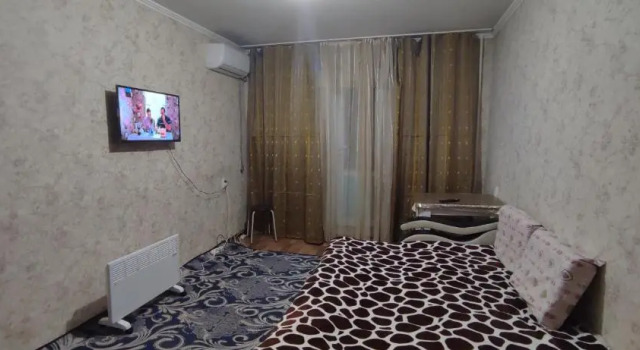 West 1, Rezerwuj Hotel Privokzalʼnoye Kirgistan