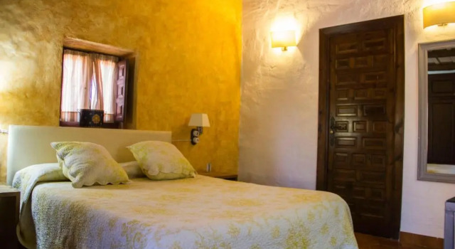Двухместный номер Hotel Mas El Cuquello
