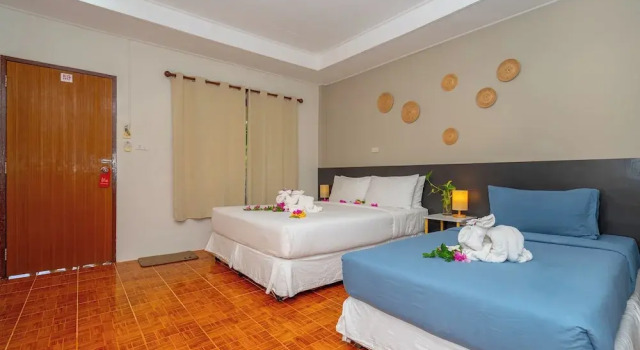 Семейный номер Deluxe с видом на море Lanta Beachfront Resort
