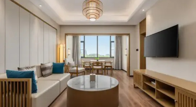 Deluxe Suite Wuxi Sakura Villa （Taihu Yuantouzhu Scenic Area）