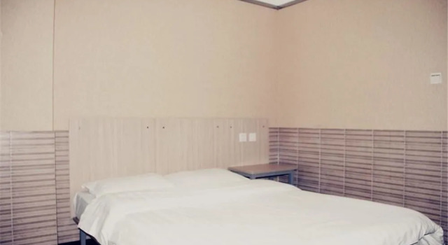 Qingdao New Holiday Hotel, Prenota Hotel Hotel a Shandong con parcheggio, Parcheggio