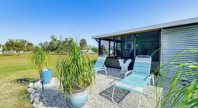 Pet-friendly Bradenton Home ~ 3 Mi to Cortez Beach, Boek Hotel Cortez Florida
