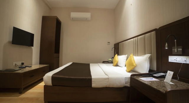 Студия Royal HOTEL RAJHANS ABHINANDAN