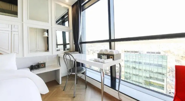 Двухместный номер Standard Hotel The Designers Seoul Station