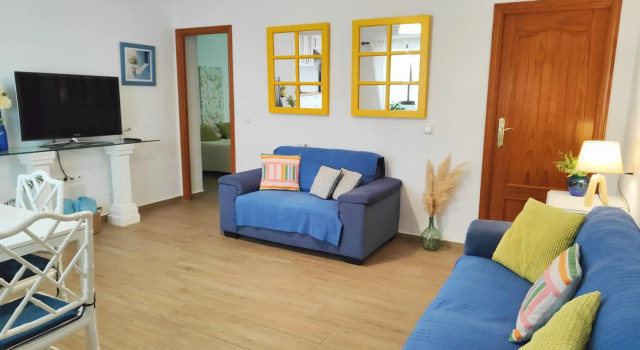 Céntrico apartamento con terraza, parking y WIFI