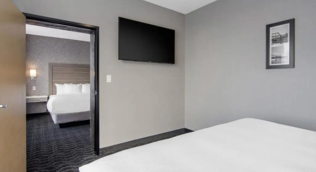 Люкс Deluxe Comfort Inn & Suites