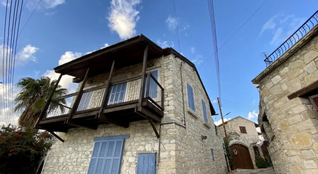 Leonys House in Dhoros
