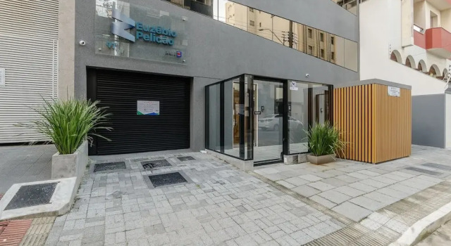 Building With New Apartments 300m From the Beach - EEP