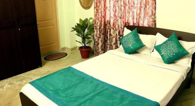 OYO Apartments New Town Axis Mall