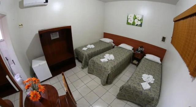 Трёхместный номер Standard Hotel Poyares
