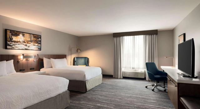 Четырёхместный номер Standard Hilton Garden Inn Milwaukee Brookfield Conference Center, WI
