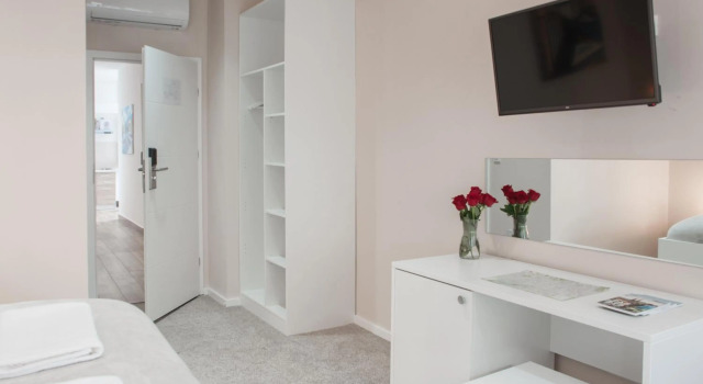 B&B Fontana, Забронировать Отель «постель и завтрак» Отели Загреба 4 звезды, рядом с Zagreb Stone Gate, 4*
