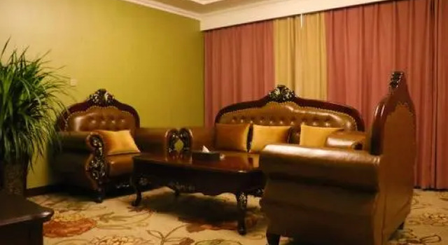 Level of Details International Hotel, Book Hotel Hoteller i Saihan med parkering, Parkering