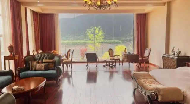 Люкс Yiyezhou • Riverside Art Boutique Hotel
