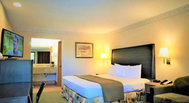 Номер Deluxe College Inn