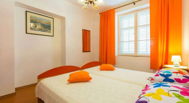 Anika Apartment