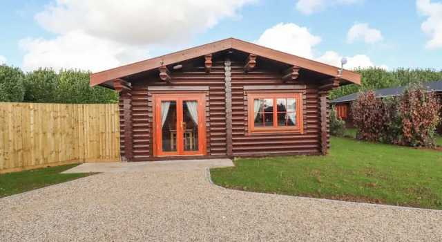 Коттедж Maple Lodge