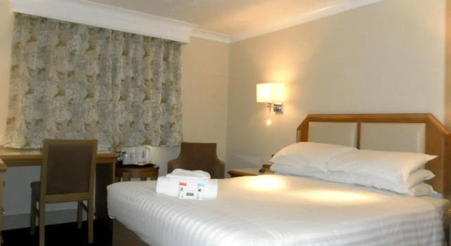 Семейный номер Standard Best Western Chilworth Manor Hotel