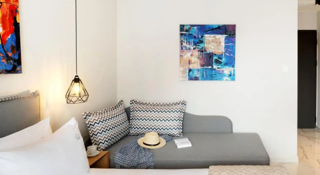 Neapolis, Book Hotel Polykhrono 