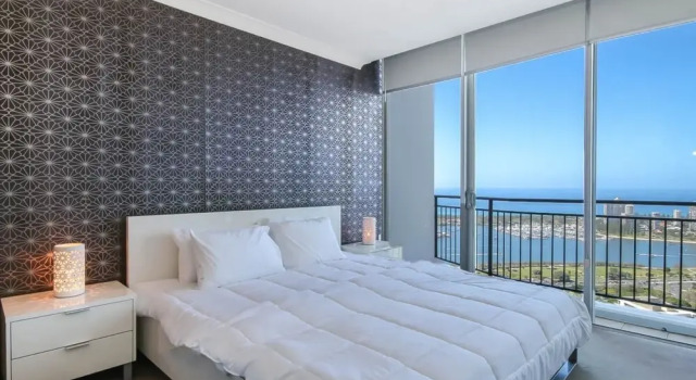 Stylish 3 Bedroom Apartment In Goldcoast, Забронировать Апартаменты/квартира Отели Голд-Кост с бассейном, рядом с Queen Street Village Shopping Center, Бассейн