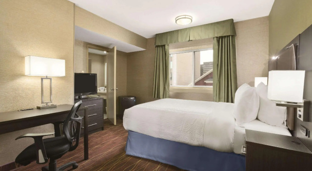 Двухместный номер Standard Days Inn by Wyndham Ottawa