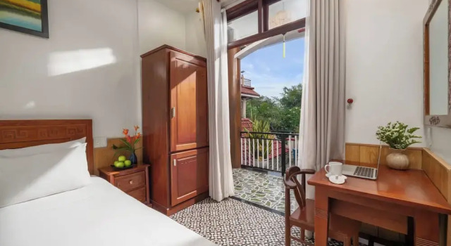 Номер Deluxe с балконом и с видом на город Ancient HoiAn Hotel