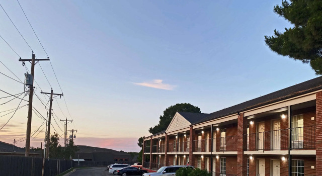 Rodeway Inn San Angelo South, Забронировать Отель Отели Сан-Анджело с парковкой, рядом с San Angelo Community Medical Center, Парковка