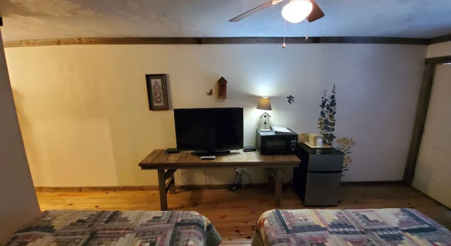 Jamesport Inn, Prenota Locanda Trenton Missouri