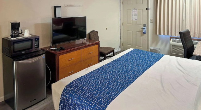 Двухместный люкс Econo Lodge Edmonds North Seattle