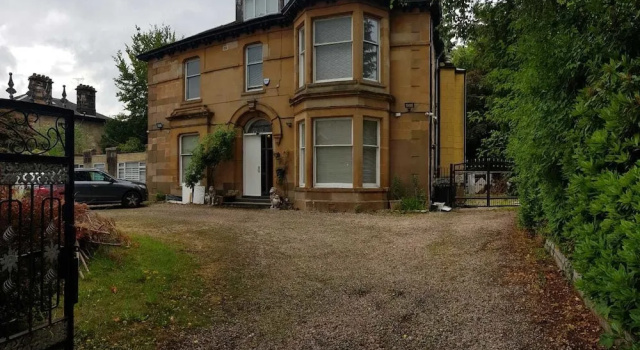 Broadstone House near Glasgow Airport