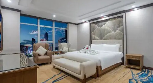 Люкс Deluxe Days Inn by Wyndham Chongqing Guangyu