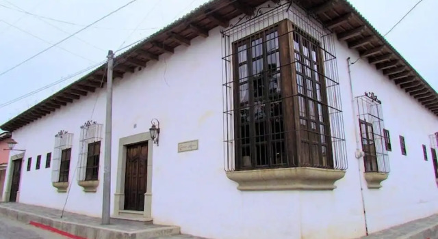Hotel Candelaria Antigua, Rezerwuj Hotel Antigua Guatemala Zacatepeques