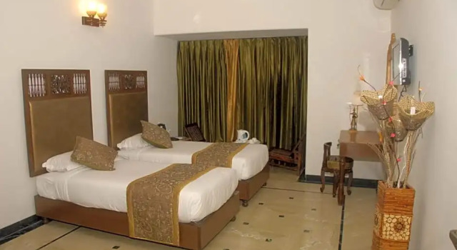 Двухместный номер Deluxe Nahargarh Haveli-Near Train station Metro