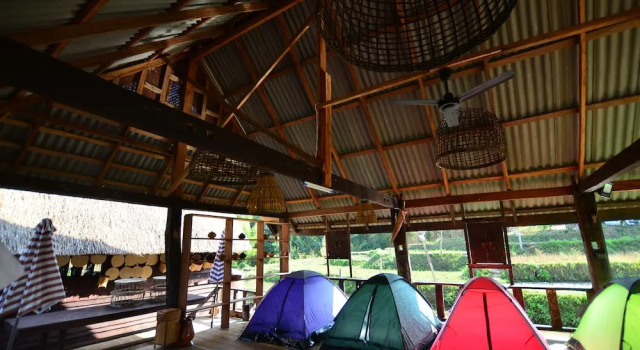 Тент Nakhaohorm Farming Resort
