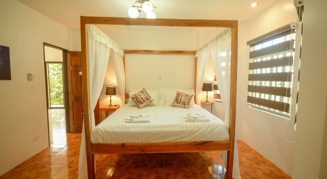 Hilltop Pool and Villa, Boek Villa Hotels in Santa Monica met parkeren, Parkeren