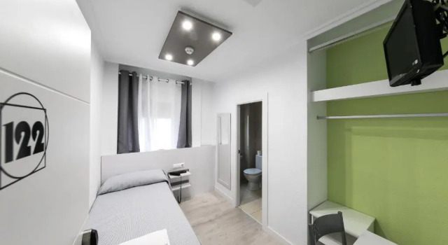 Номер Standard Hotel Gabriel y Galán