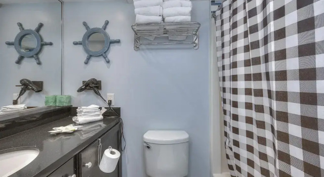 Студия Deluxe Units at St. Clements at Caravelle by Elliott Beach Rentals